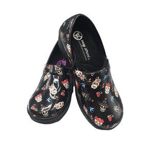 Easy Street Sugar Skull Laurie  Patent Faux Women's 6 1/2 Slip Resistant Clogs